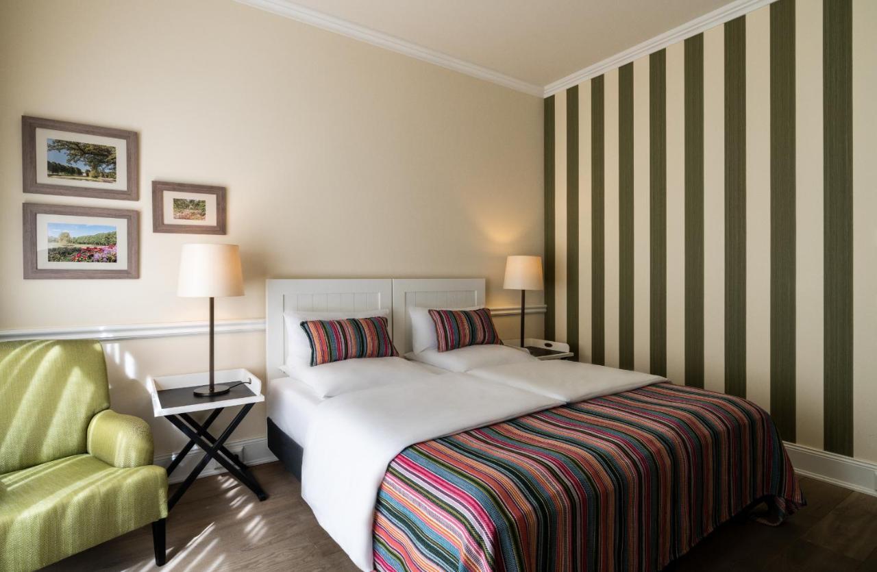 Hotel & Gaestehaus Gut Kaden Alveslohe Dış mekan fotoğraf