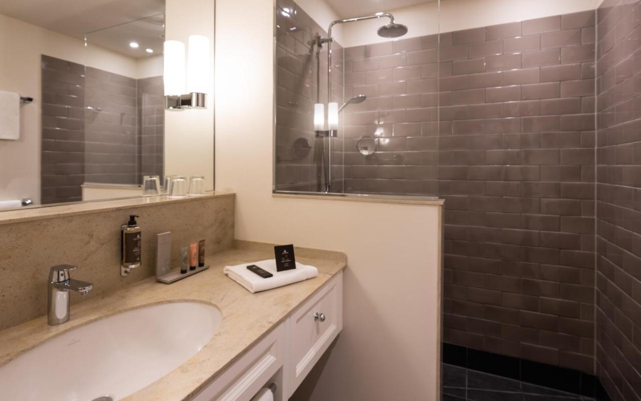 Hotel & Gaestehaus Gut Kaden Alveslohe Dış mekan fotoğraf