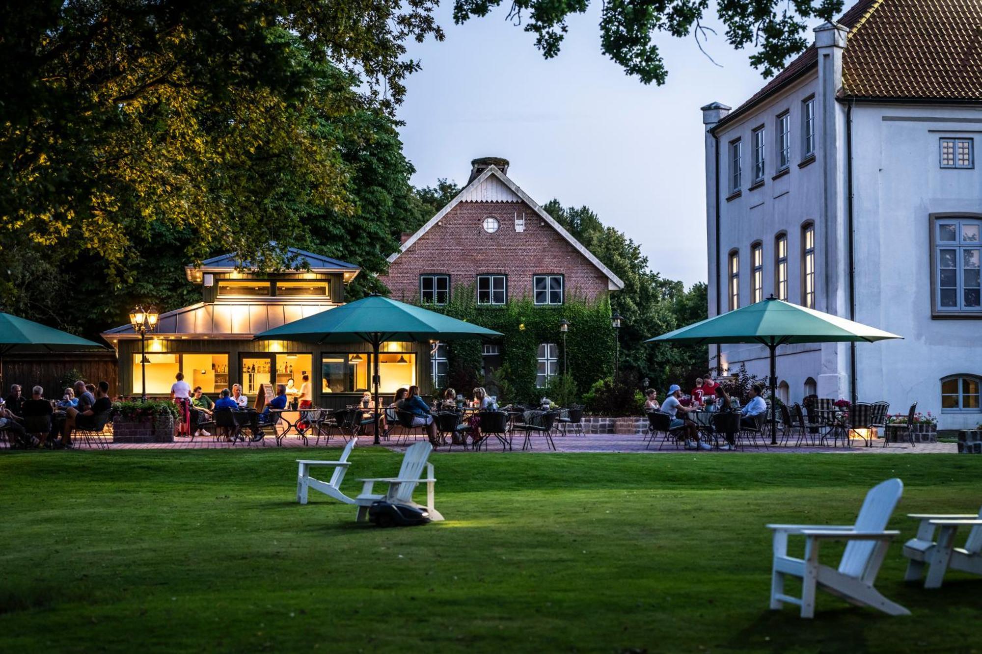 Hotel & Gaestehaus Gut Kaden Alveslohe Dış mekan fotoğraf