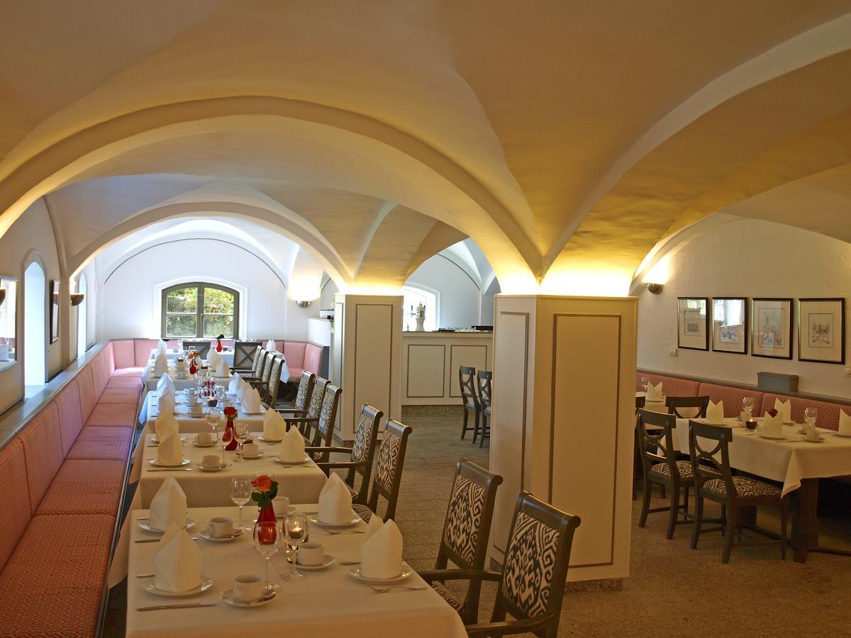 Hotel & Gaestehaus Gut Kaden Alveslohe Dış mekan fotoğraf